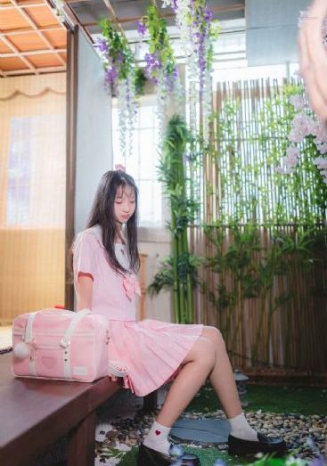 www成人色情美女露_蓝光HD高清在线观看
