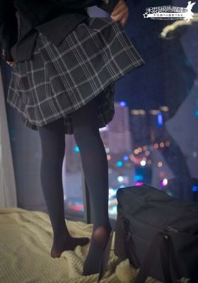 怡红院久久久_720日韩电影在线