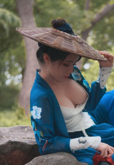 亚洲女同疯狂舌吻唾液口水美女_视频全集