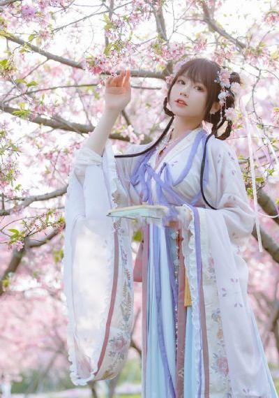 客厅也啪啪厨房也啪啪女_HD全集免费观看