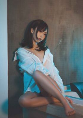 天美传媒mv免费观看英雄救美_老版国语字幕